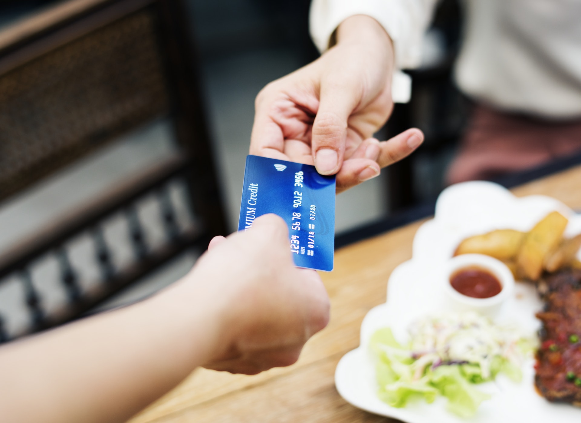 Get The Simplest Way To Use Your Credit Card  Wisely  Without Any Hassle